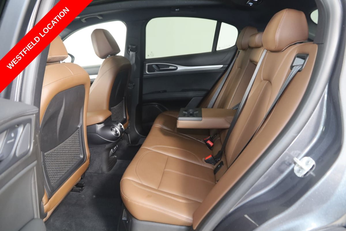 Used 2024 Alfa Romeo Stelvio Ti AWD/4WD image 50