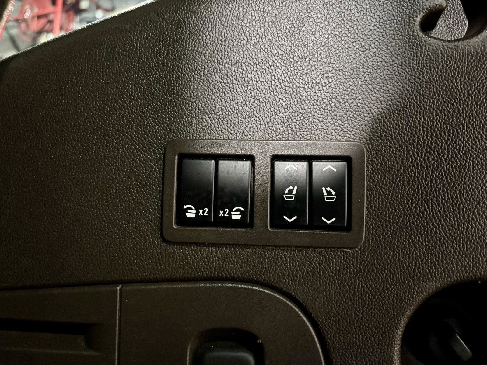 Used 2017 Chevrolet Tahoe Premier image 19