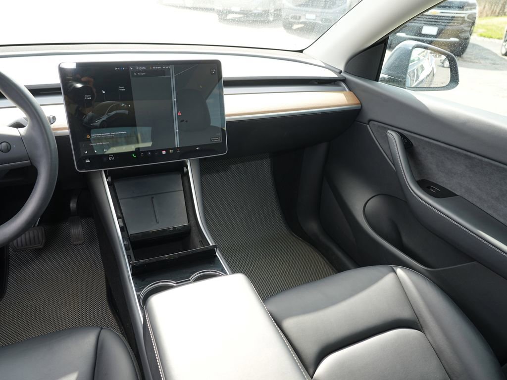Used 2021 Tesla Model Y Long Range AWD/4WD image 20