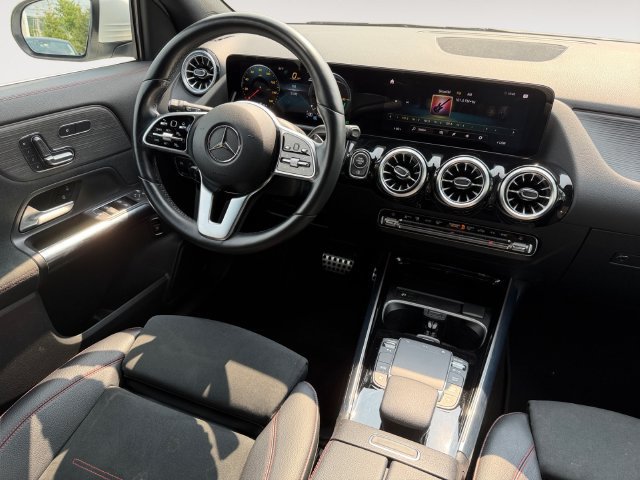 Certified 2023 Mercedes-Benz GLA 250 4MATIC image 13
