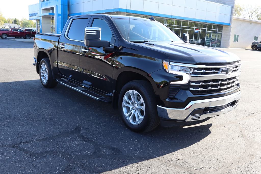 Used 2023 Chevrolet Silverado 1500 LTZ w/ Technology Package AWD/4WD image 2