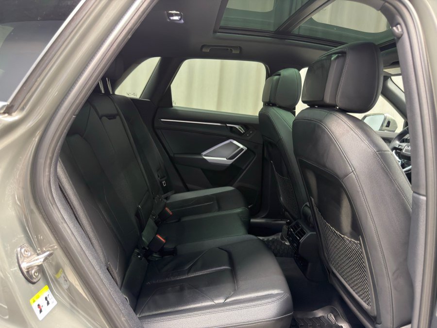 Used 2023 Audi Q3 2.0T Premium w/ Convenience Package AWD/4WD image 38
