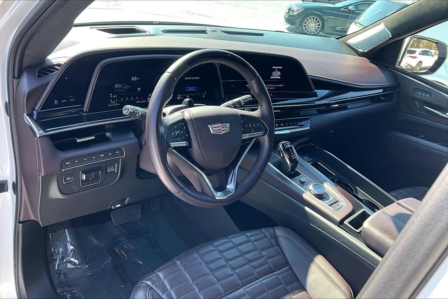 Used 2023 Cadillac Escalade ESV Premium Luxury Platinum w/ LPO, Radiant Package AWD/4WD image 17