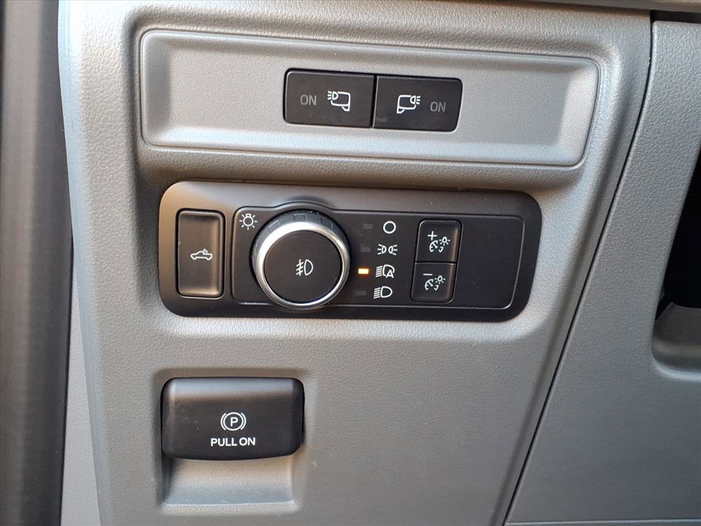 Used 2021 Ford F150 XL w/ Trailer Tow Package image 19