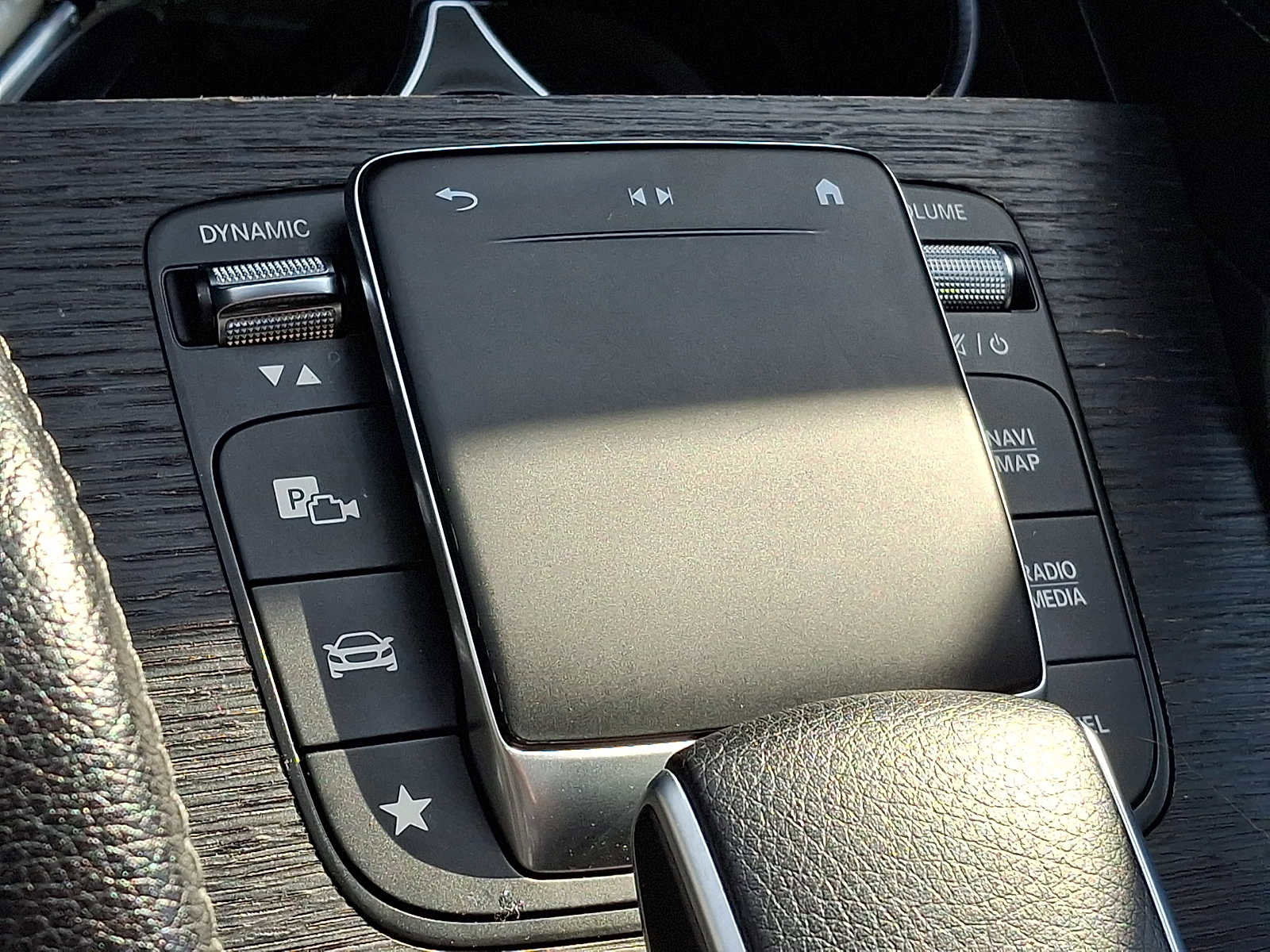 Certified 2022 Mercedes-Benz GLS 450 4MATIC image 21