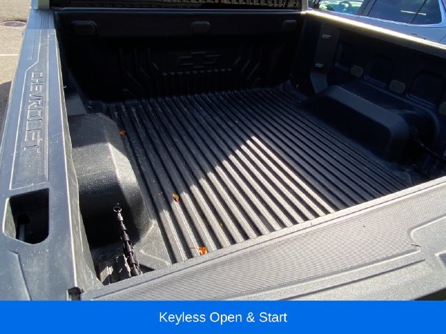 Used 2025 Chevrolet Silverado 1500 LT AWD/4WD image 10