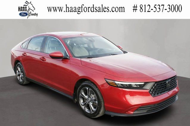 Used 2023 Honda Accord EX image 1