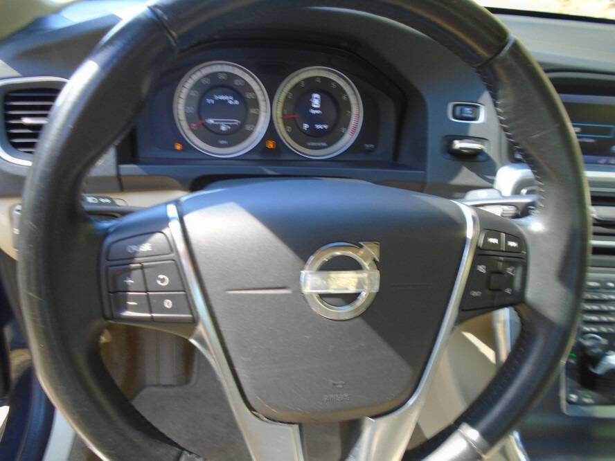 Used 2013 Volvo S60 T5 image 12