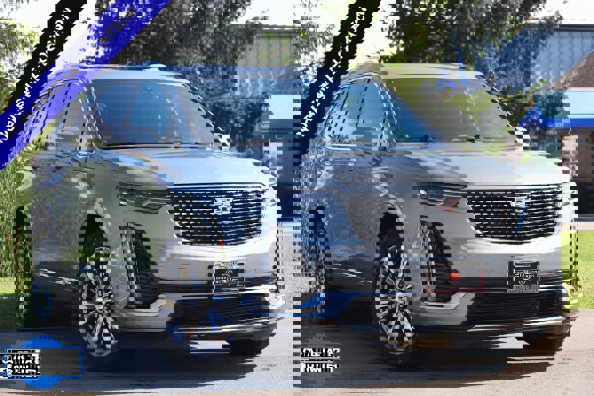 Used 2023 Cadillac XT6 Premium Luxury image 1
