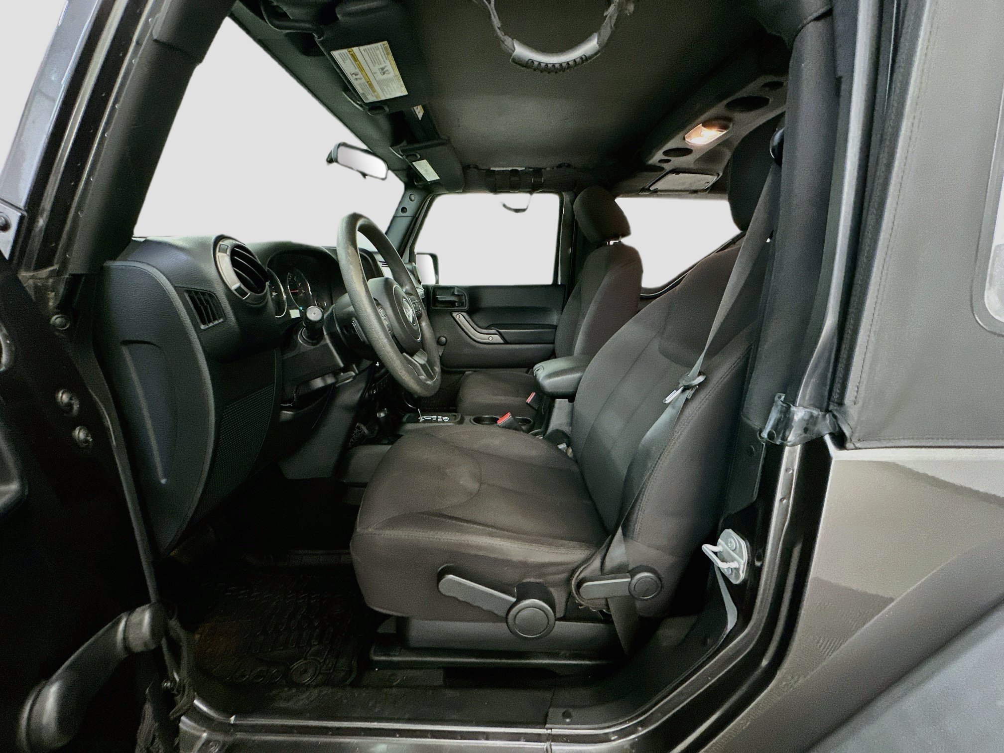 Used 2018 Jeep Wrangler Sport AWD/4WD image 13