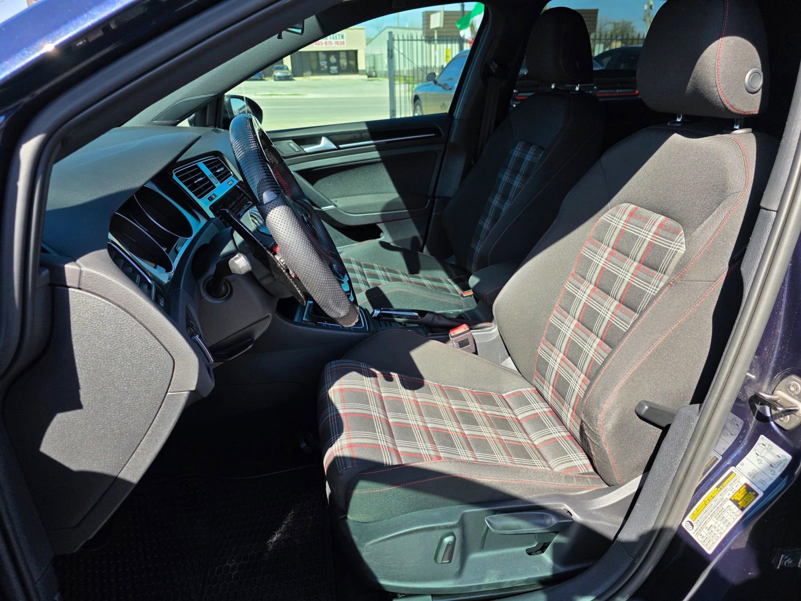 Used 2017 Volkswagen GTI S image 9