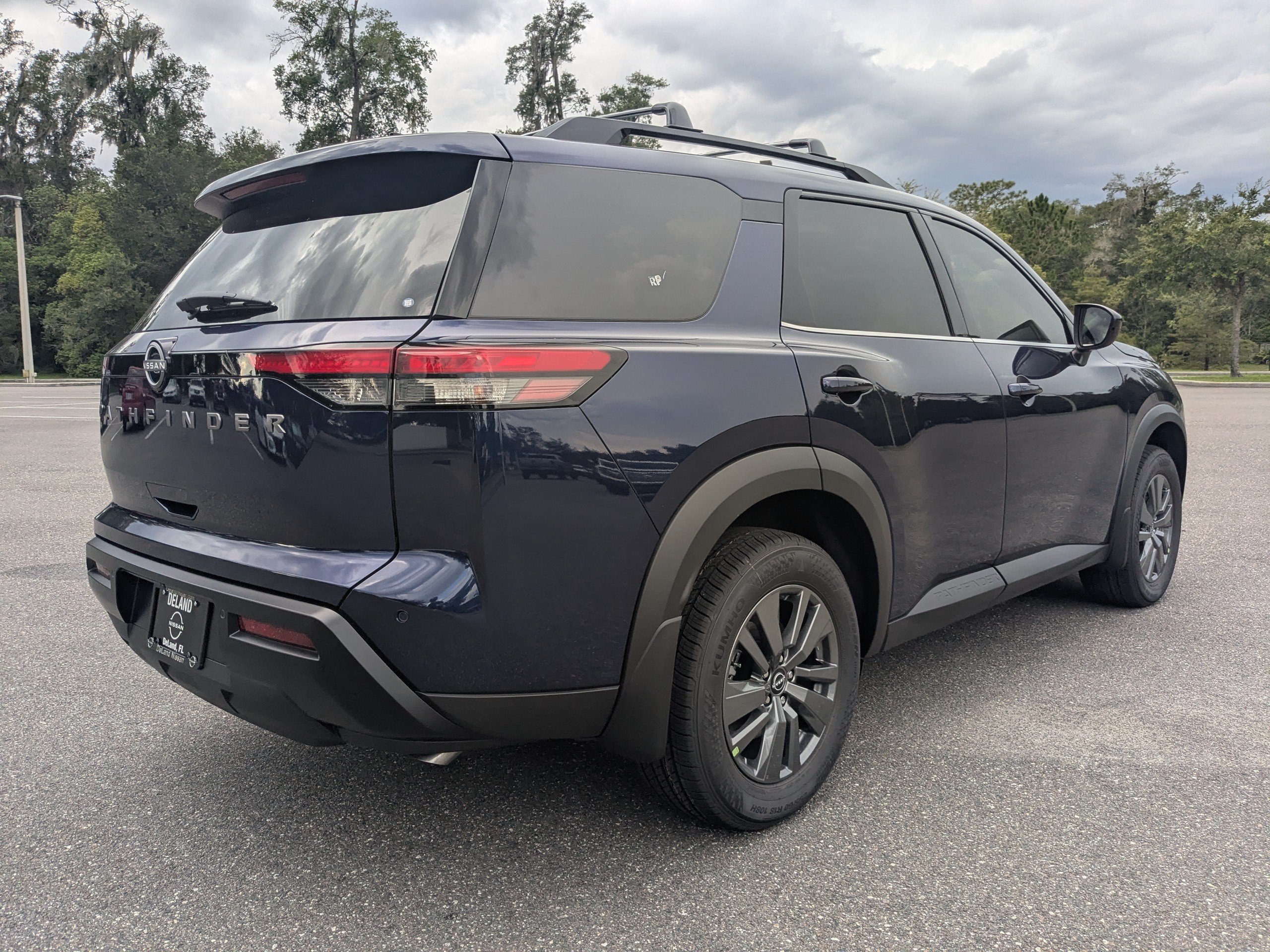 New 2026 Nissan Pathfinder SV FWD image 4
