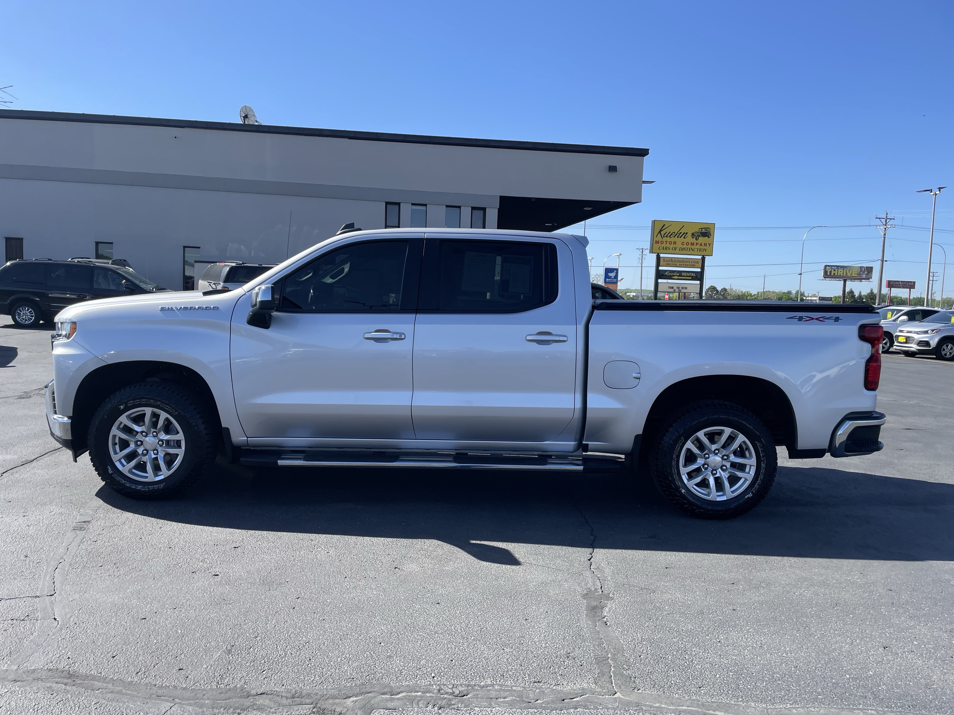 Used 2022 Chevrolet Silverado 1500 LT w/ Bed Protection Package AWD/4WD image 5