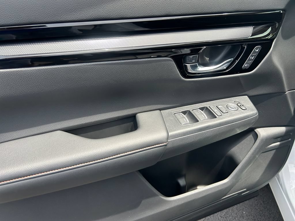 Used 2025 Honda CR-V Sport Touring image 24