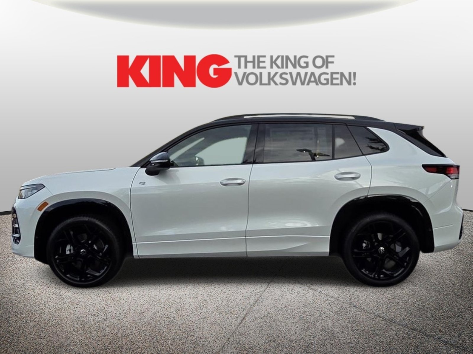 New 2026 Volkswagen Tiguan SE R-Line AWD/4WD image 8