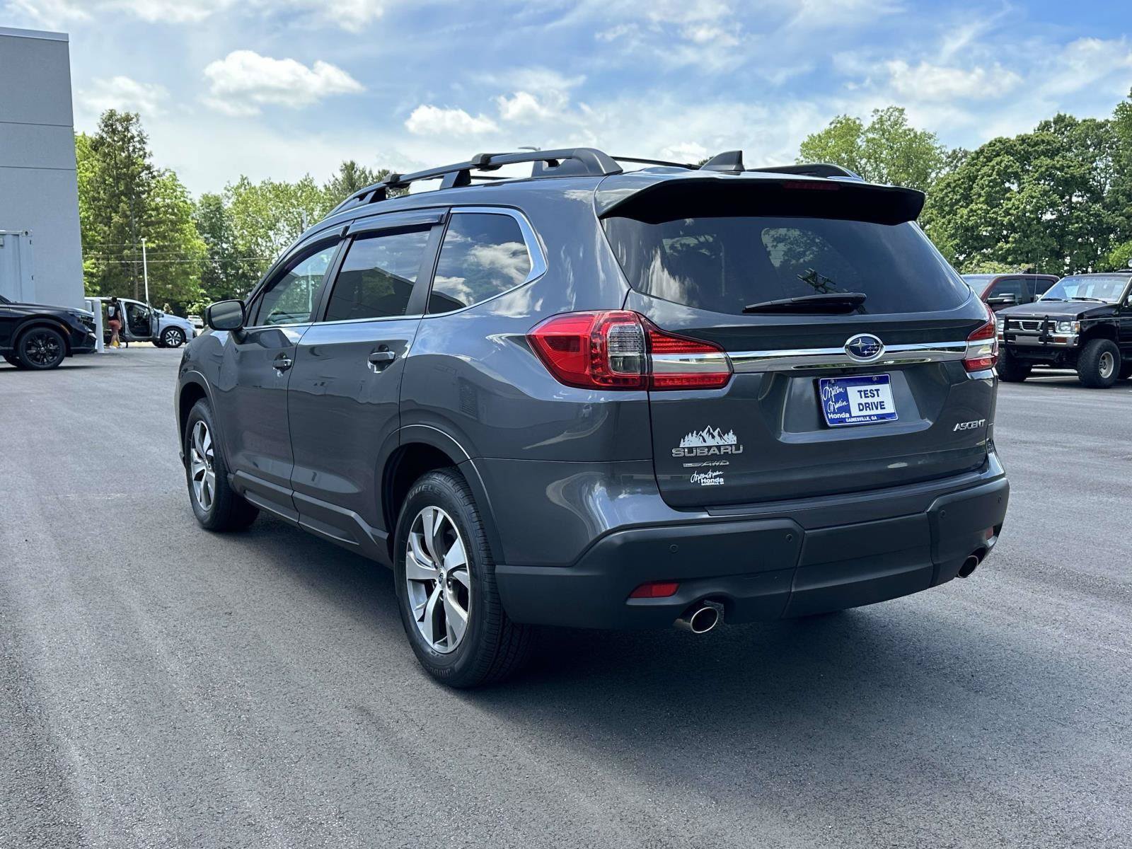 Used 2022 Subaru Ascent Premium w/ Convenience Package AWD/4WD image 24