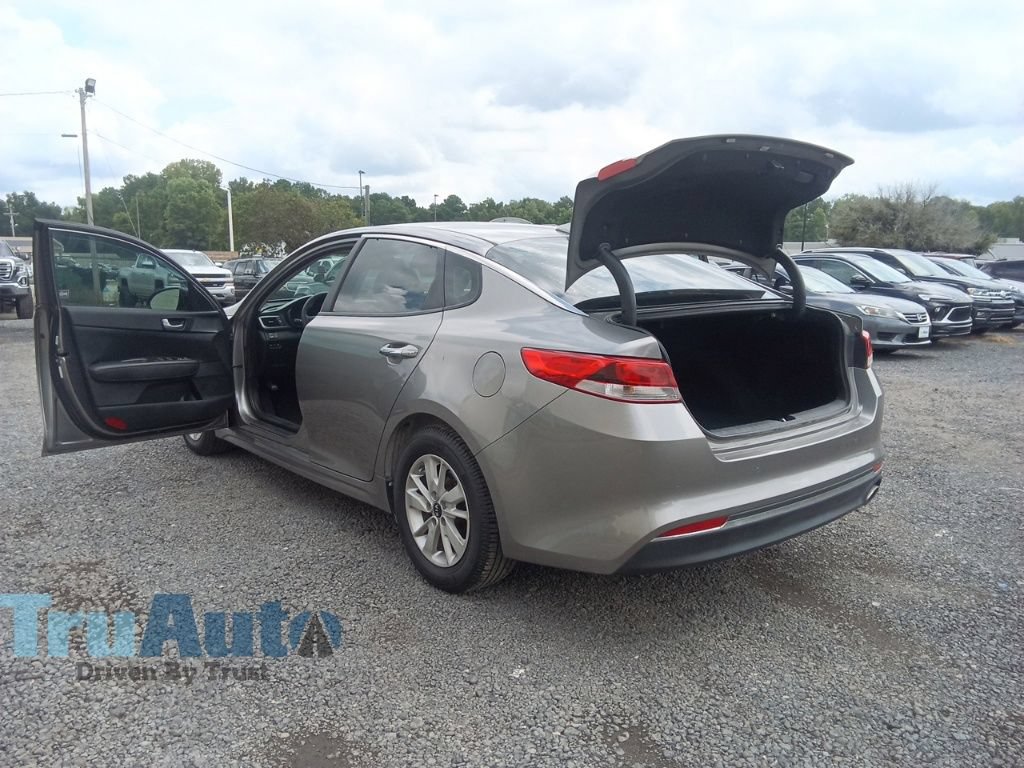 Used 2018 Kia Optima LX FWD image 15