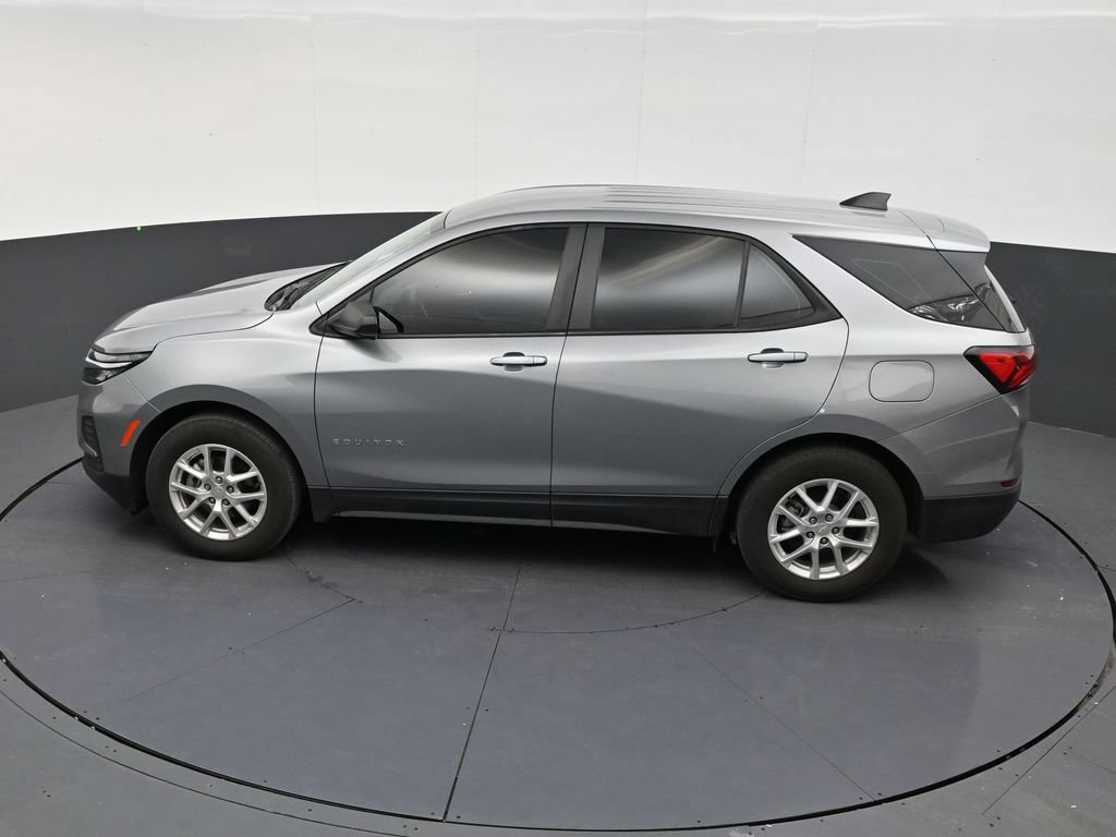 Used 2024 Chevrolet Equinox LS FWD image 13