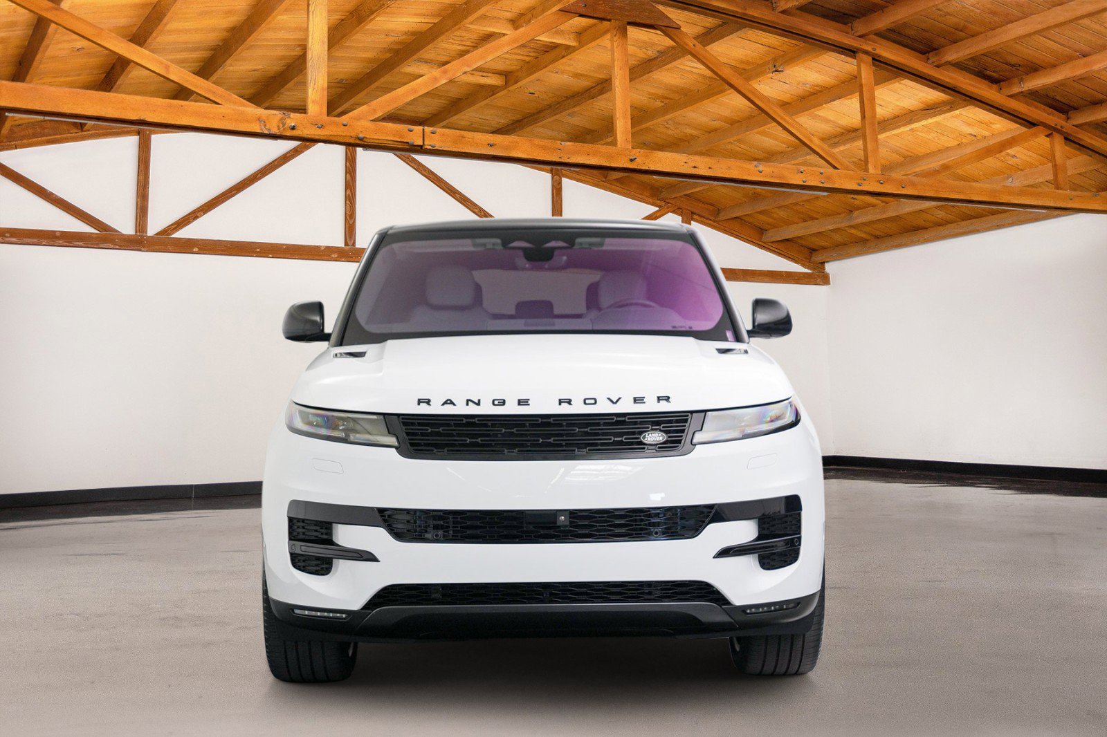 Used 2023 Land Rover Range Rover Sport SE AWD/4WD image 2