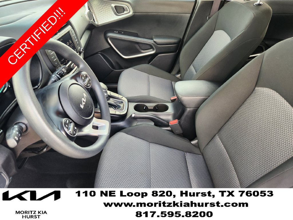 Certified 2025 Kia Soul LX w/ LX Technology Package FWD image 18