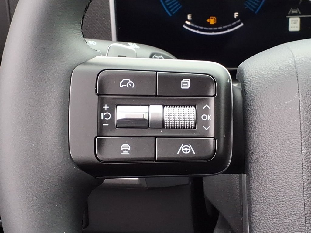 New 2026 Hyundai Santa Fe SE FWD image 19