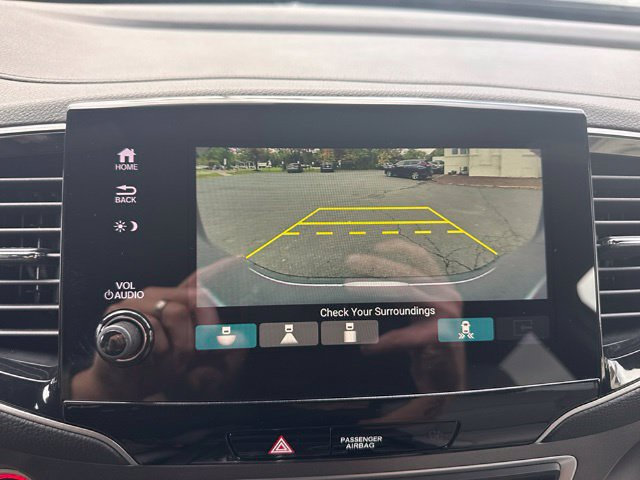 Used 2024 Honda Passport EX-L image 16