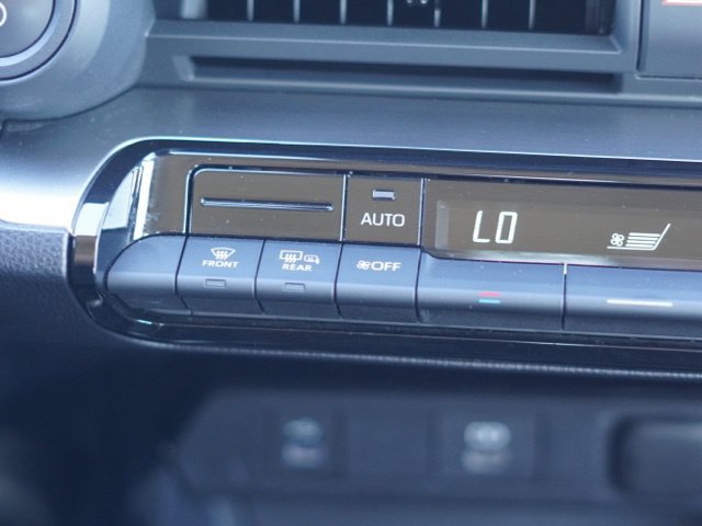 Used 2025 Toyota Prius LE FWD image 25