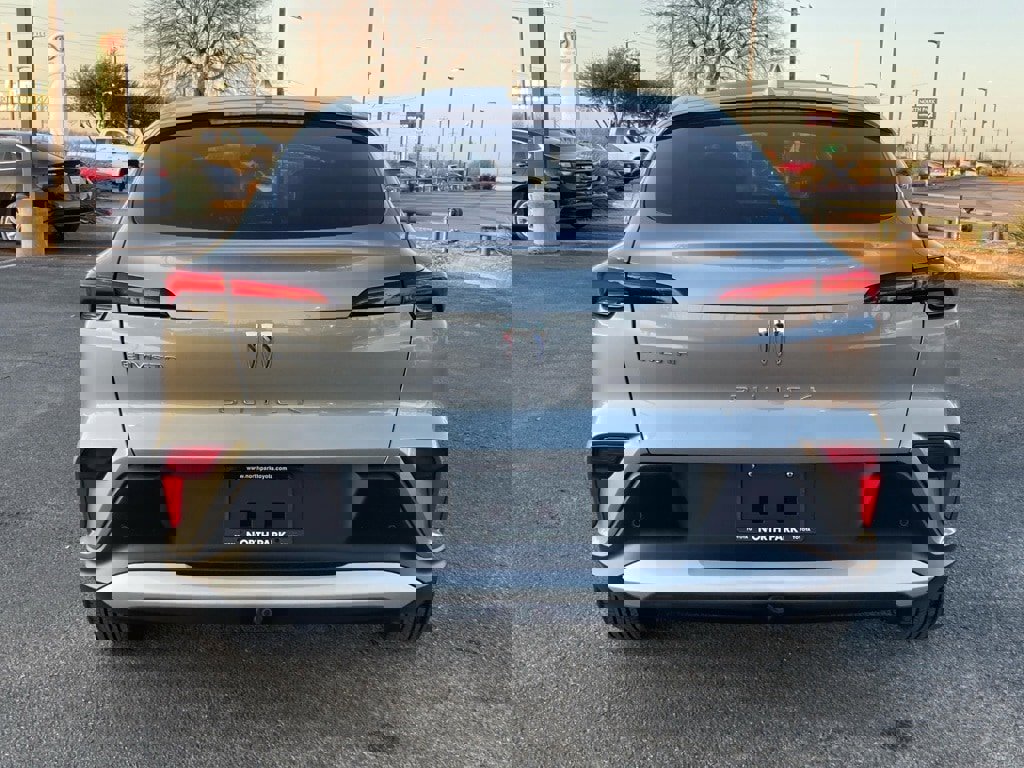 Used 2025 Buick Envista Preferred image 5