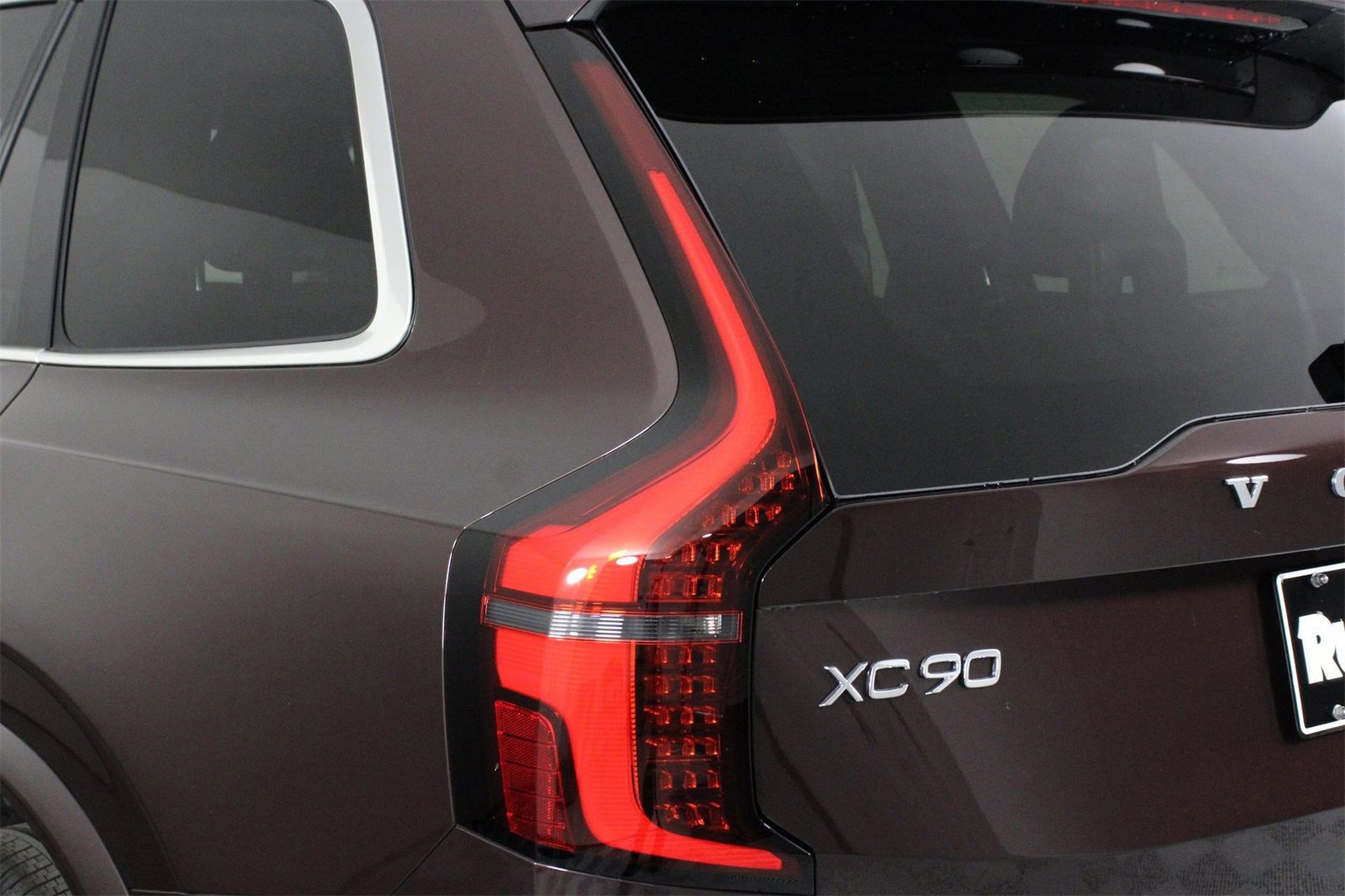 New 2026 Volvo XC90 B5 Plus image 15