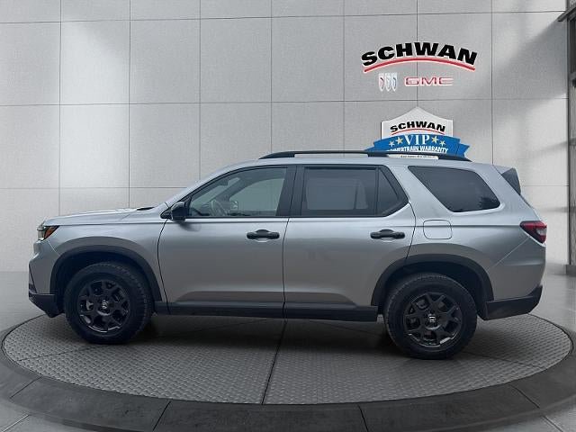 Used 2025 Honda Pilot TrailSport image 7
