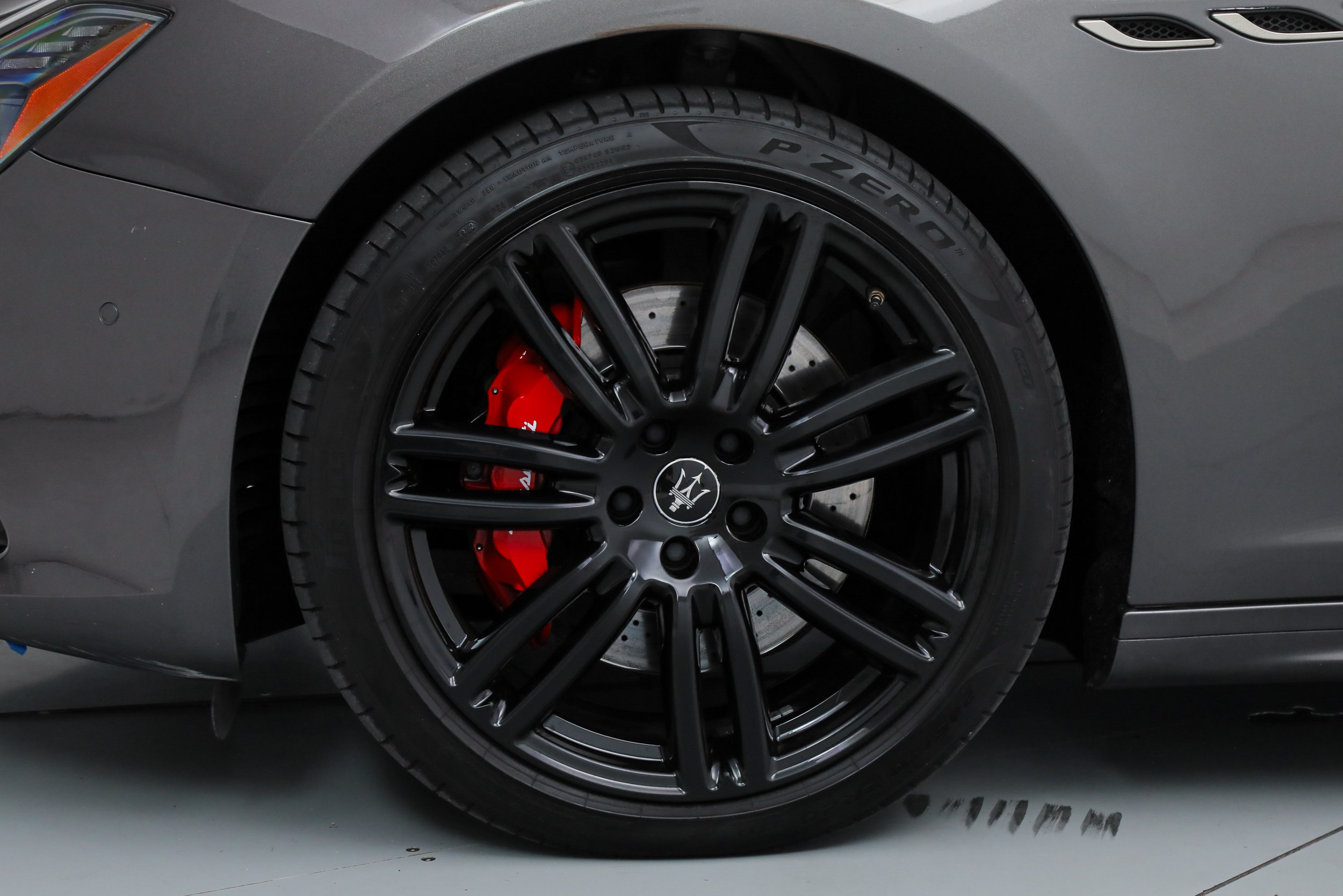 Certified 2023 Maserati Ghibli Modena RWD image 17