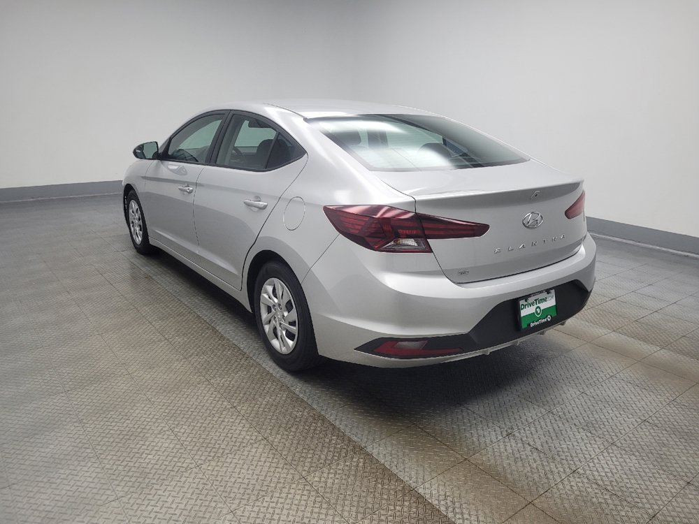 Used 2019 Hyundai Elantra SE w/ Cargo Package FWD image 3