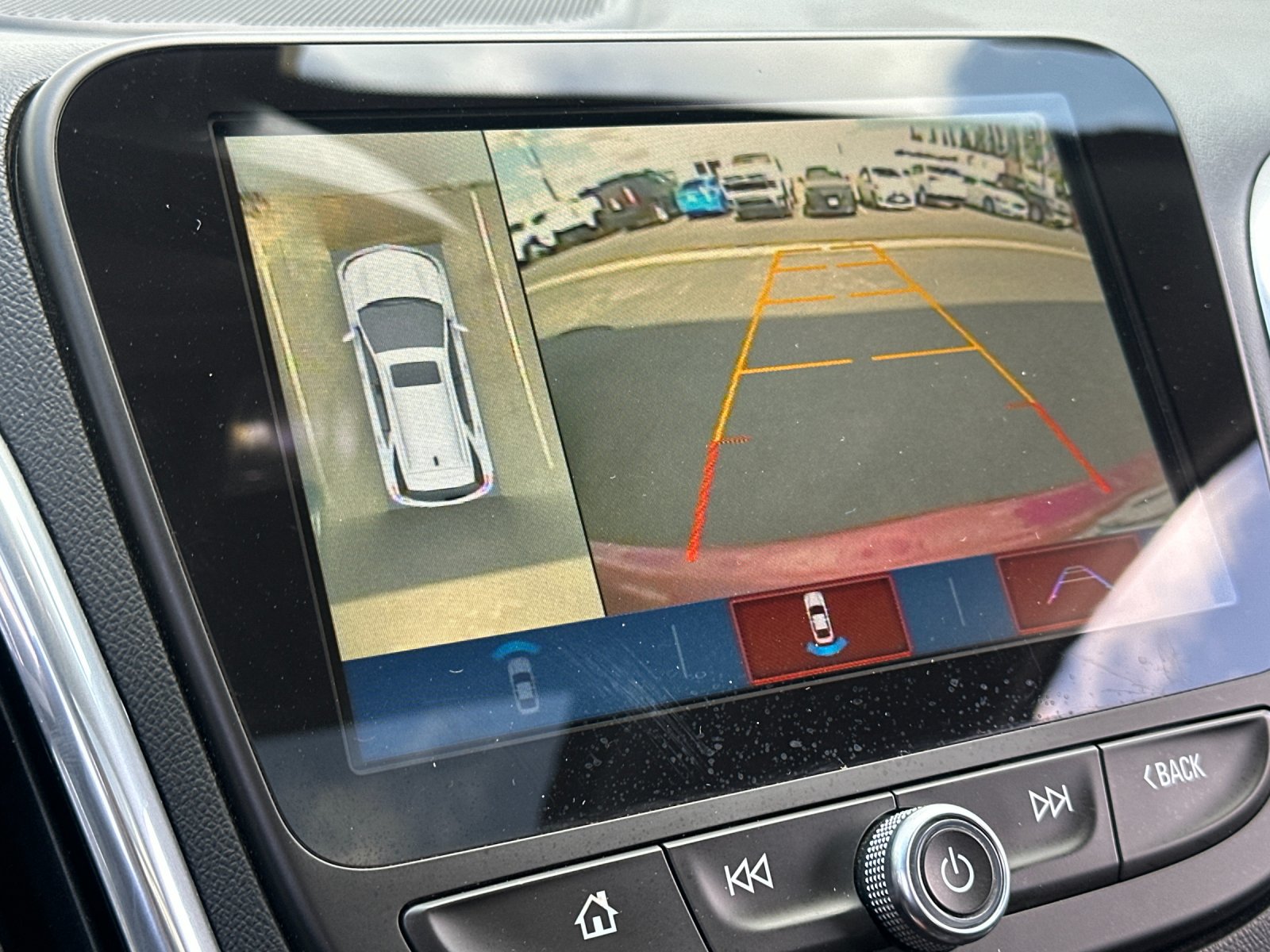 Used 2018 Chevrolet Equinox Premier AWD/4WD image 19