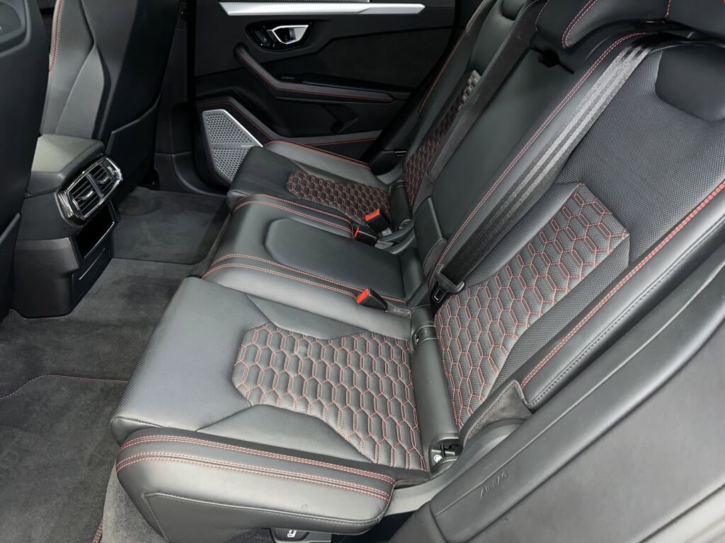 Used 2020 Lamborghini Urus image 23