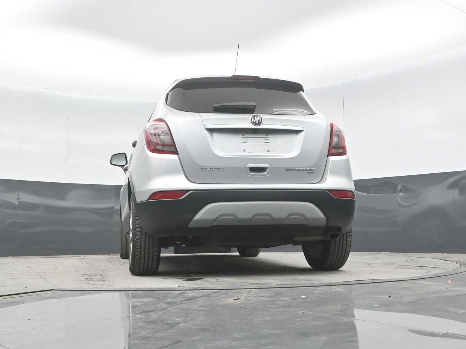 Used 2018 Buick Encore Preferred AWD/4WD image 32