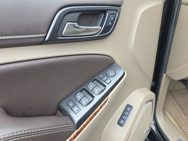 Used 2017 Chevrolet Suburban Premier AWD/4WD image 14