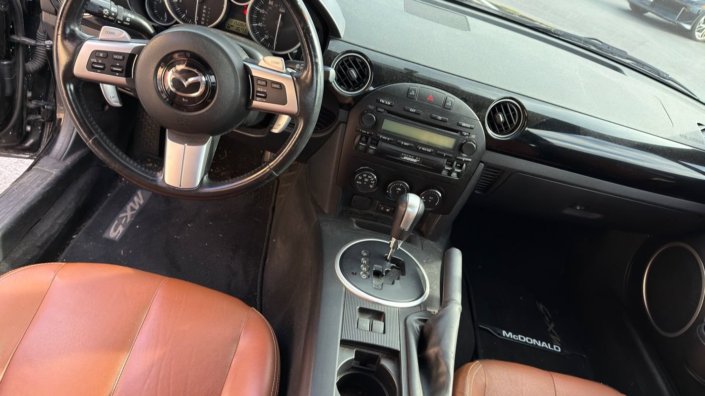 Used 2008 MAZDA MX-5 Miata Grand Touring w/ Premium Pkg RWD image 13