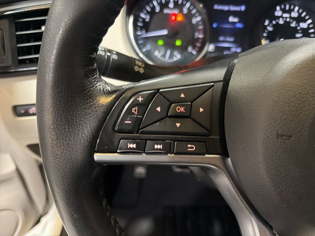 Used 2018 Nissan Rogue Sport SL image 42
