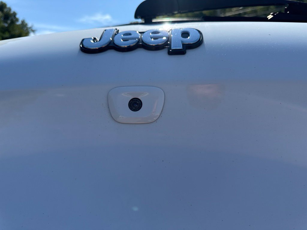 Used 2016 Jeep Cherokee Limited AWD/4WD image 15