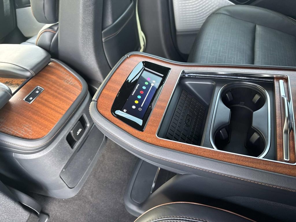 New 2025 Lincoln Navigator Black Label image 16