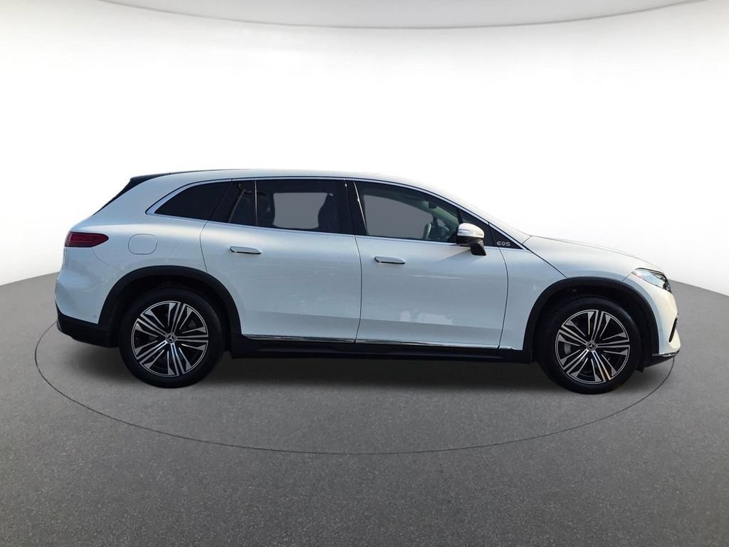 Used 2023 Mercedes-Benz EQS 450+ SUV image 4