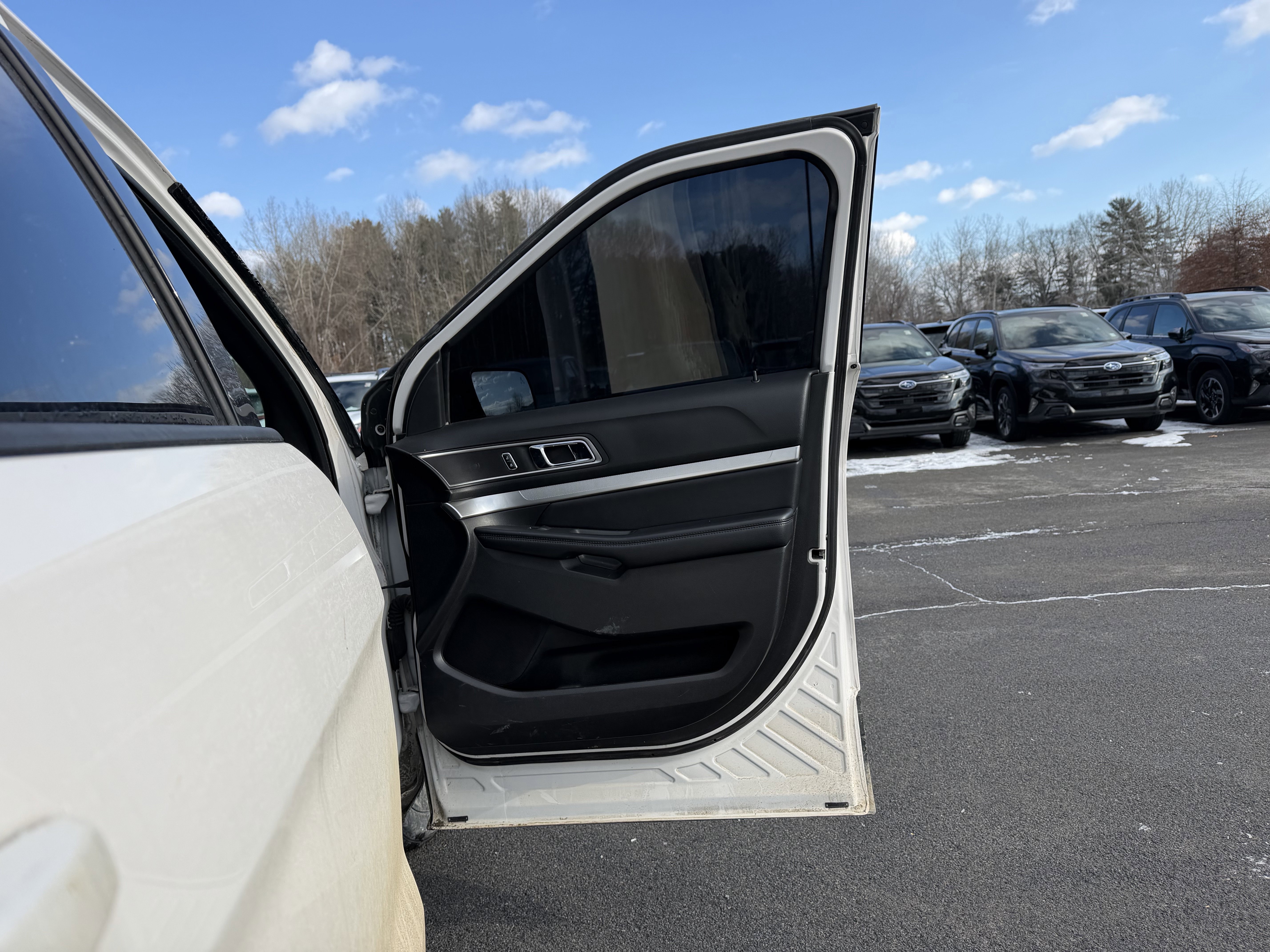 Used 2017 Ford Explorer XLT w/ Equipment Group 202A image 36