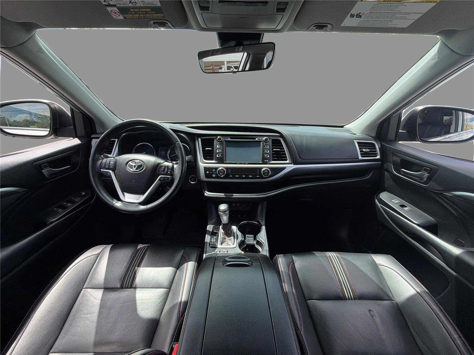 Used 2019 Toyota Highlander SE AWD/4WD image 22
