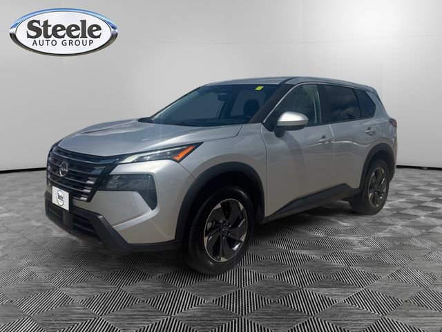 Used 2025 Nissan Rogue SV FWD image 1