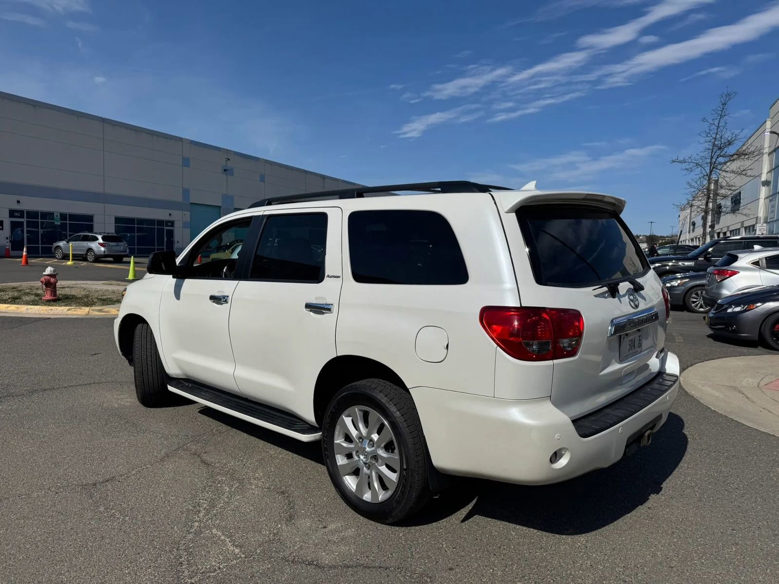 Used 2014 Toyota Sequoia Platinum image 4