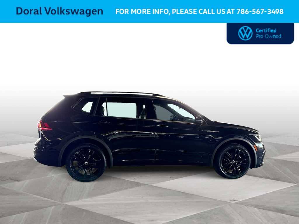 Used 2022 Volkswagen Tiguan SE R-Line FWD image 9
