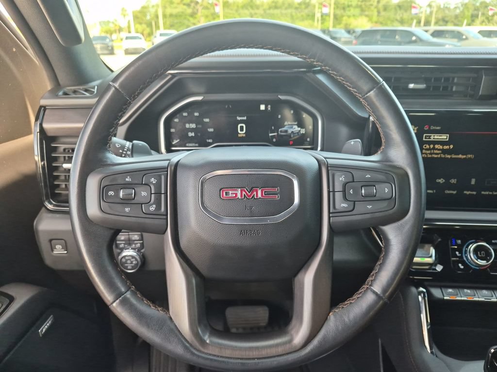 Used 2023 GMC Sierra 1500 AT4 w/ AT4 Premium Package AWD/4WD image 14