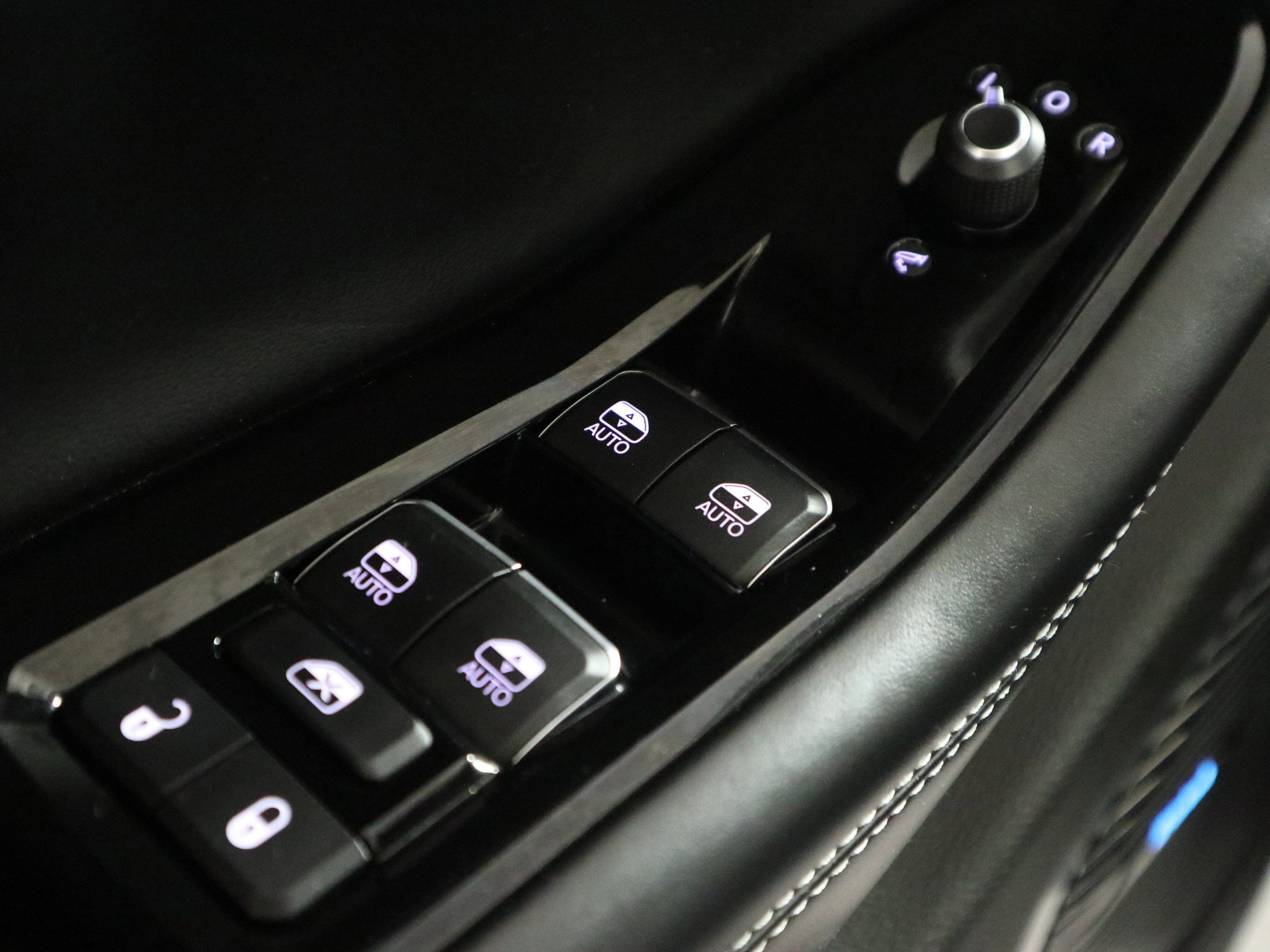 Used 2022 Jeep Grand Cherokee Overland w/ Luxury Tech Group IV image 33