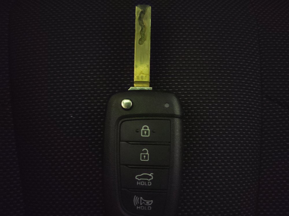 Used 2025 Hyundai Elantra SE FWD image 32