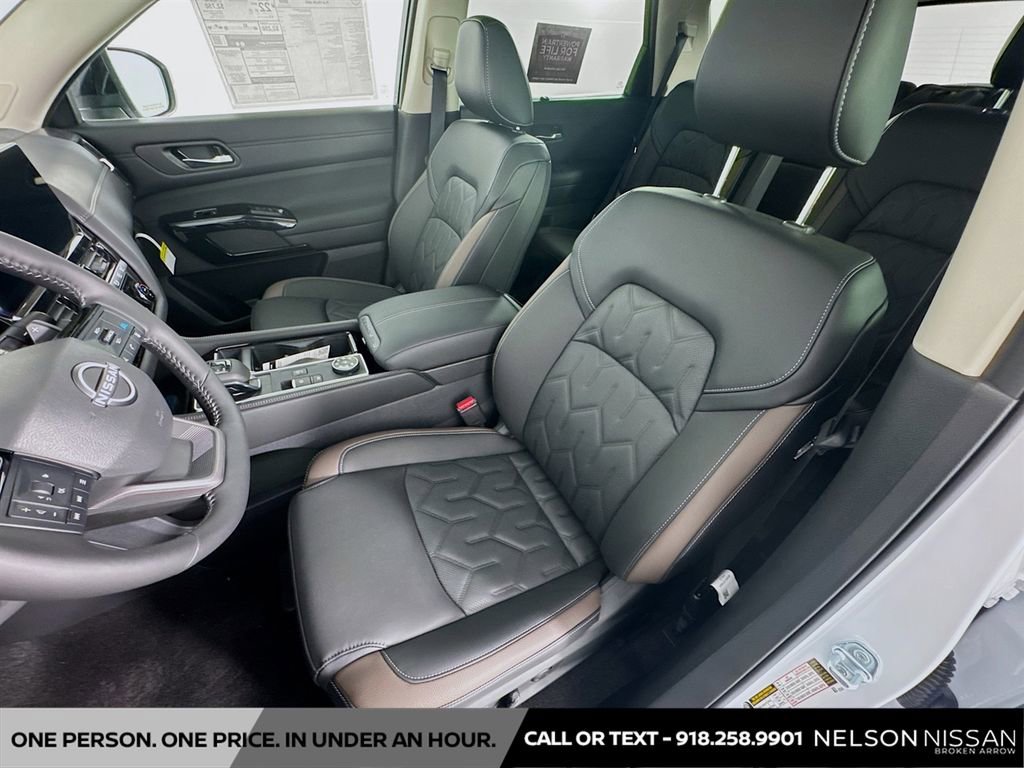 New 2026 Nissan Pathfinder Platinum image 21